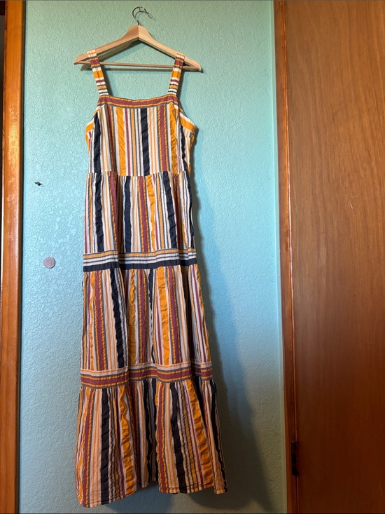 LOFT Dresses & Skirts - Loft Striped Maxi Dress in Yellow Mauve Navy Women’s Size 10 Like New
